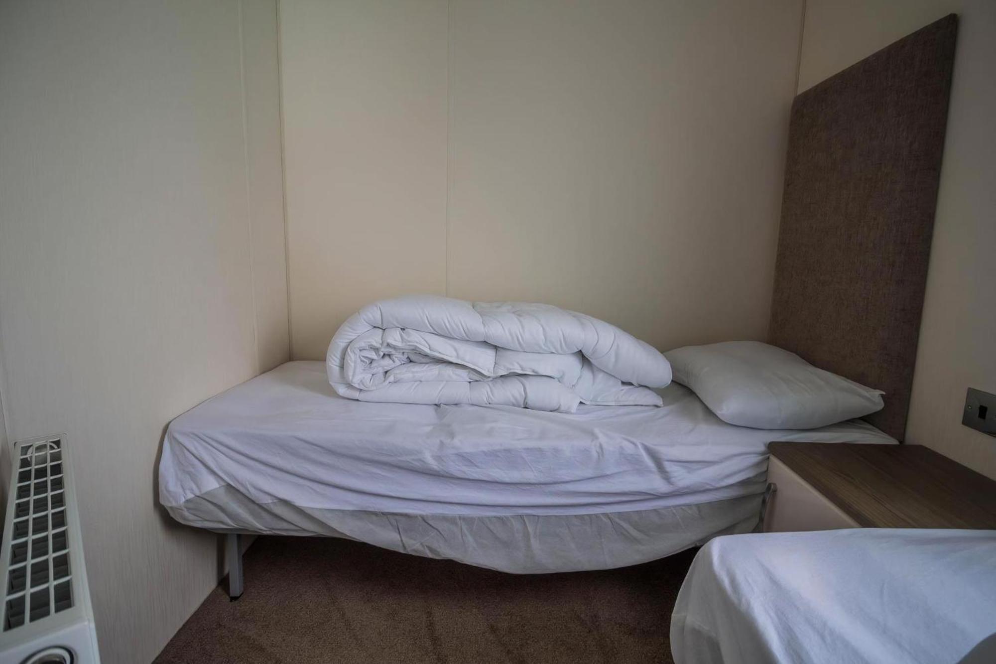 Modern 6 Berth Caravan At Highfield Grange In Essex Ref 26609P แคลกตัน-ออน-ซี ภายนอก รูปภาพ